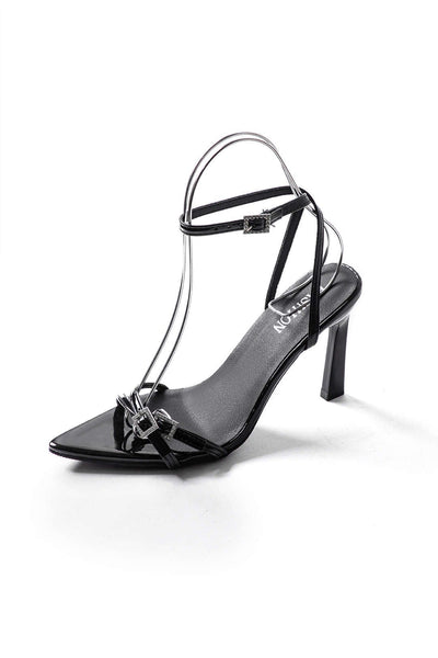 Olive | Lackleder Riemchenabsätze mit goldenen Schnallenakzenten