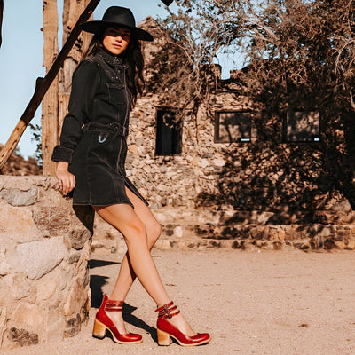 Kira | Zeitlose Vintage-Pumps – Erhebe jeden Schritt