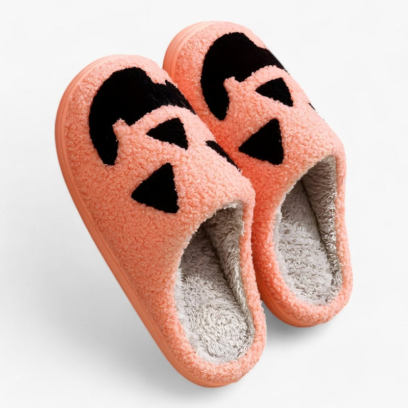 Monica Halloween Hausschuhe – Klassische Slipper mit Kürbis‑Motiv