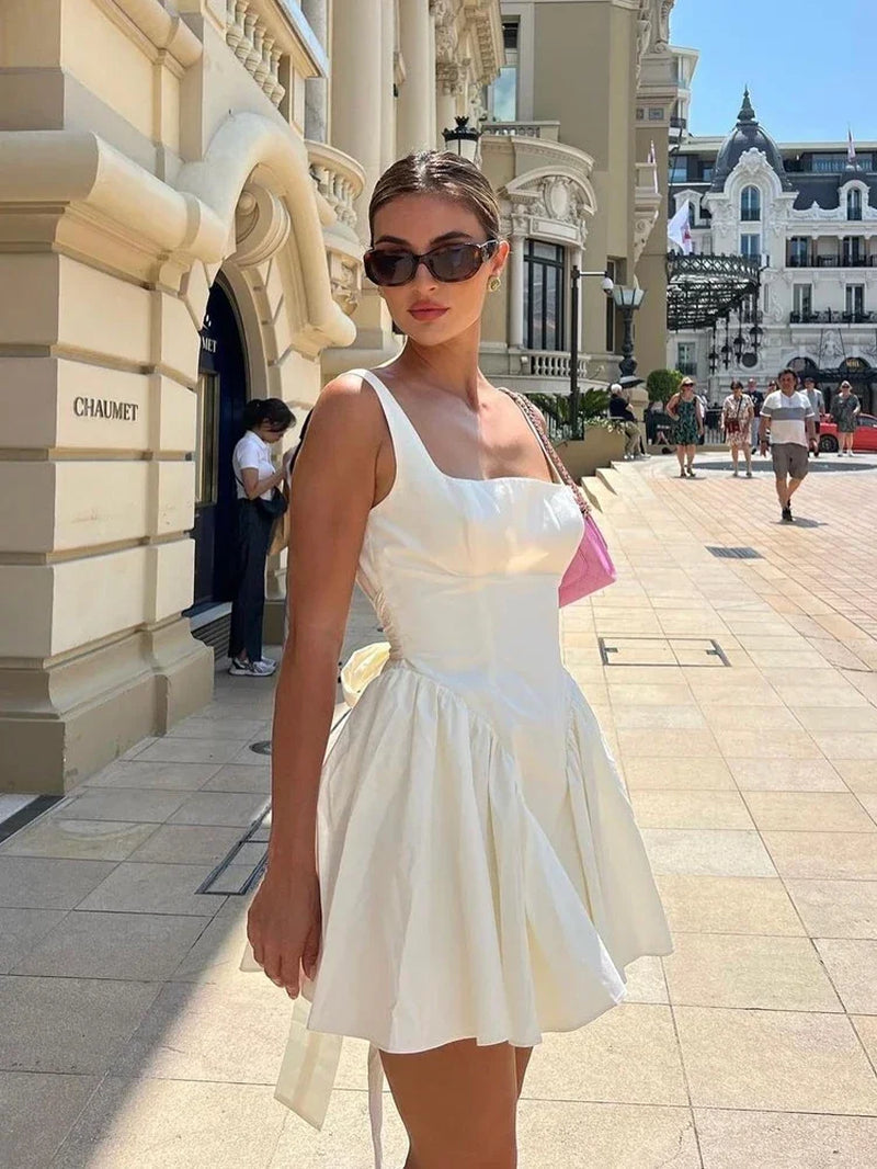 Giselle® | Rückenfreies Minikleid mit Schleife