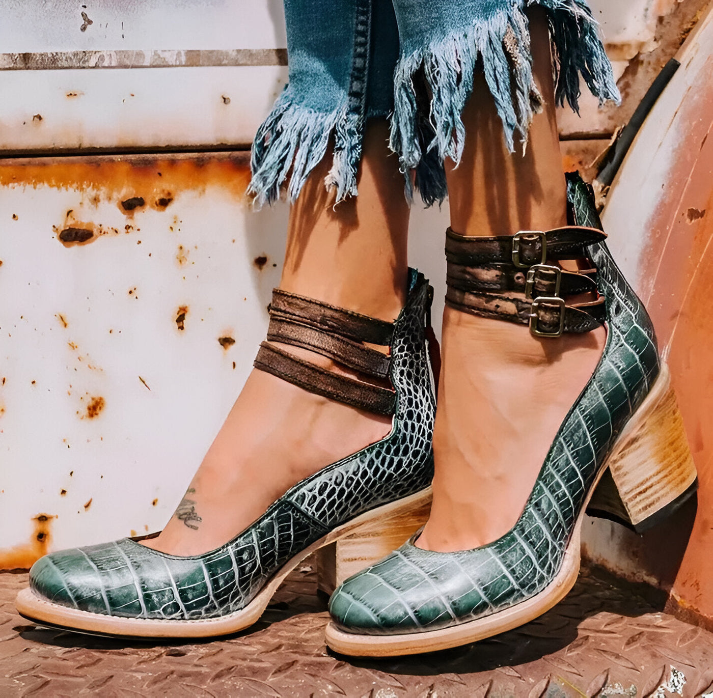 Kira | Zeitlose Vintage-Pumps – Erhebe jeden Schritt