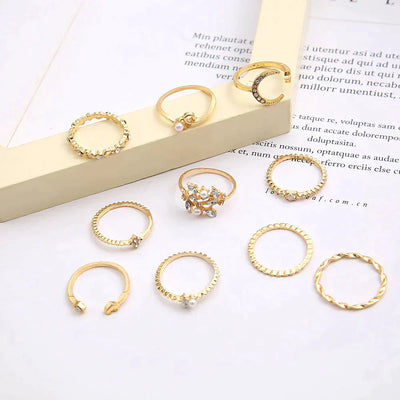 10-teilige Bohemische Ringen-Set – Silberne & Goldene Tinten