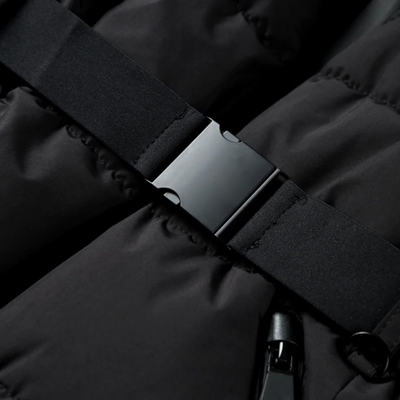 Pufferjacke mit Gürtel und Kapuze für Damen – Wasserabweisender Wintermantel mit hohem Kragen und verstellbaren Bündchen