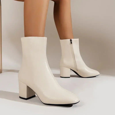 Moderne Dirndl Boots mit elegantem Reißverschluss