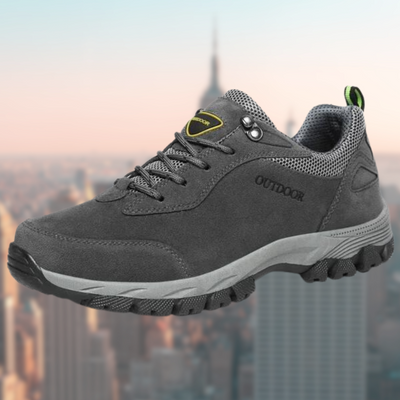 Robuste orthopädische Turnschuhe