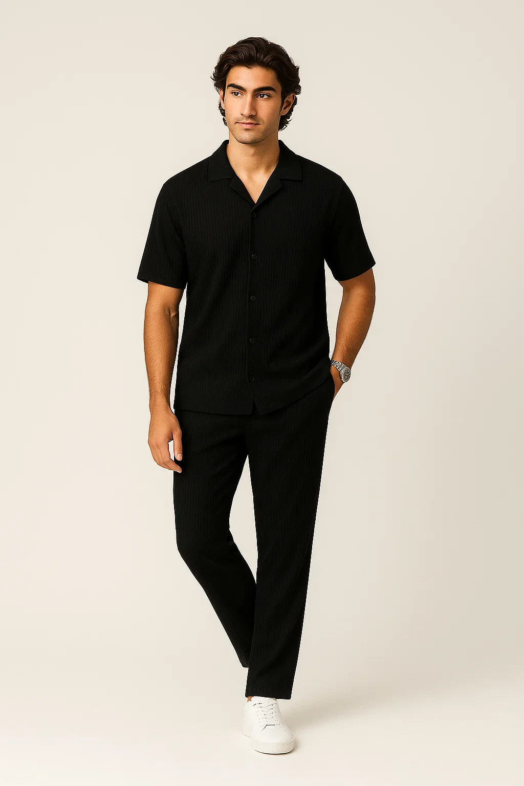 Zweiteiliges Set aus Rippstrick Polo und Hose