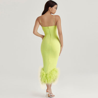 Angelina - Asymmetrisches, rückenfreies Slim-Fit-Kleid