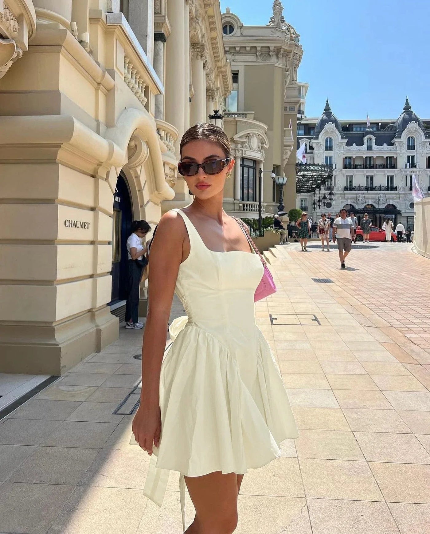 Giselle® | Rückenfreies Minikleid mit Schleife