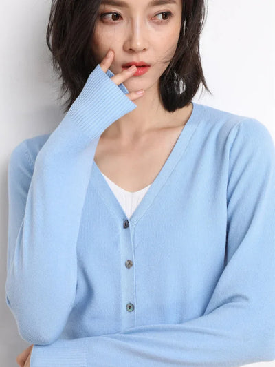 Damen Strickjacke mit V-Ausschnitt und Knopfleiste