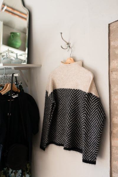 - Pullover With High Collar And Herringbone Pattern
