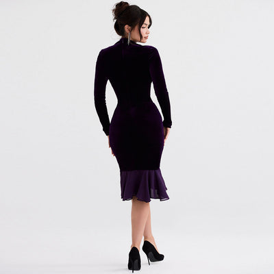 Clara - Sehr tief ausgeschnittenes Minikleid aus Samt mit Mesh-Einsätzen